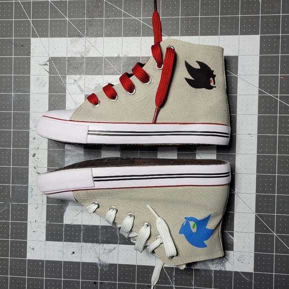 Sonic x Shadow Custom Sneakers Size 3Y - Picture 7 of 10